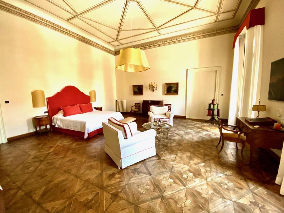 Palazzo Mantua Benavides Suites & Apartments Падуа Екстериор снимка