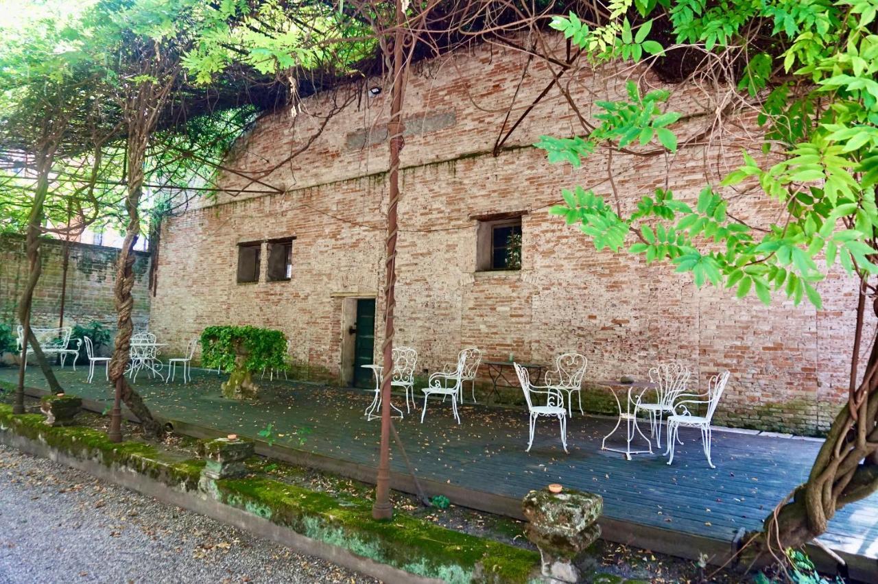 Palazzo Mantua Benavides Suites & Apartments Падуа Екстериор снимка